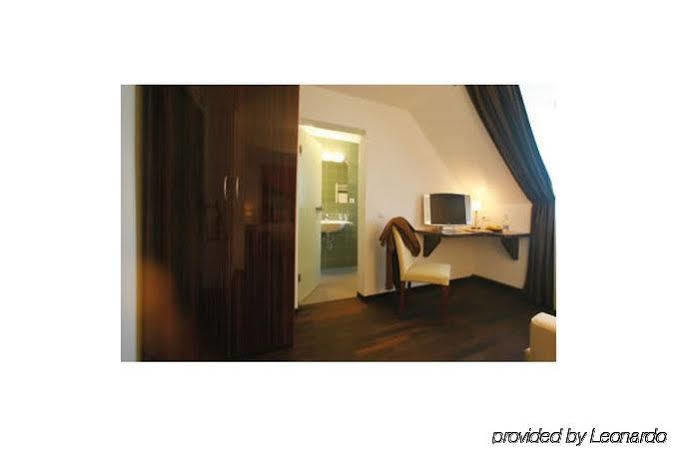 Helvetia Center 3* München